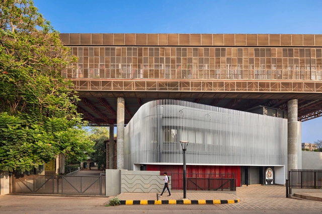 KLE 协会总部二次改造 / Thirdspace Architecture Studio - 办公设施
