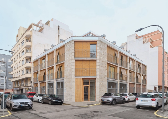 Habitação de Interesse Social 2104 / HARQUITECTES - Fotografia de Exterior, Apartamentos, Balcão