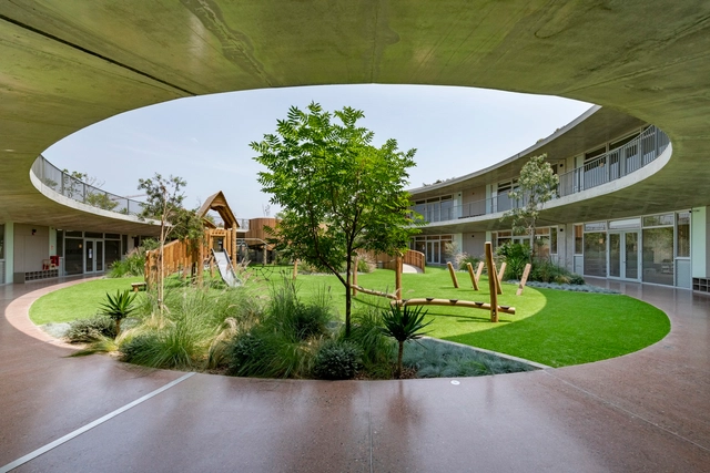 ELS Colegio Altair / Shell Arquitectos - Escuela Primaria