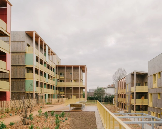 Trévoux 84 Unidades de Vivienda / Tectoniques - Fotografía exterior, Apartamentos, Balcón