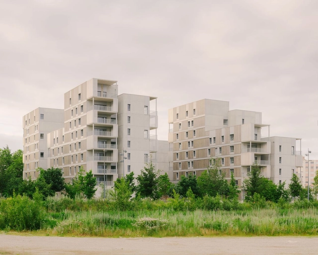 Parilly 116 Housing Units / Tectoniques + BBC & associés - Residential