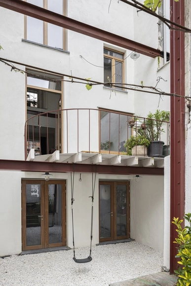 Georges House / hé! architectuur - Interior Photography, Renovation, Balcony, Handrail, Stairs