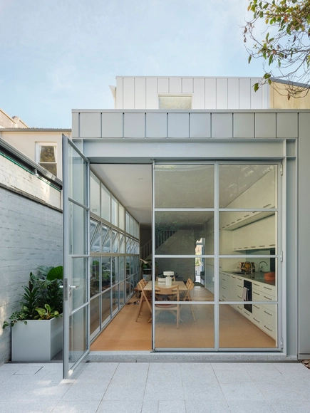 Casa de Hugo / Ian Moore Architects - Fotografía exterior, Ampliación