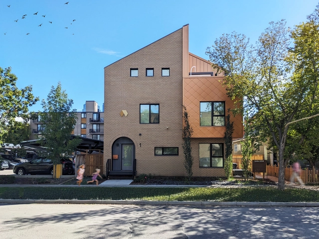 Carisbrooke Residence / DAAS – Design and Architecture Studio - Exterior Photography, Apartments, Facade