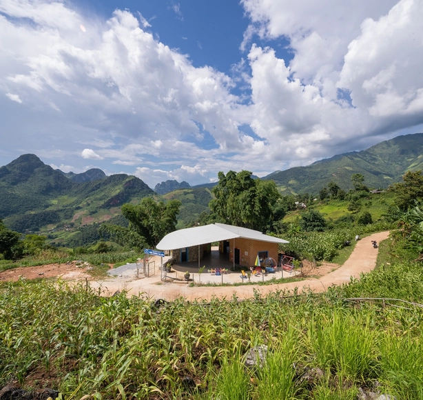 Escuela Pha Hún / 1+1>2 Architects - Kindergarten