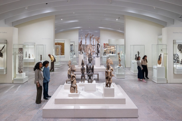 Transparent Boundaries: Technology and the Display of Cultural Memory - Featured Image