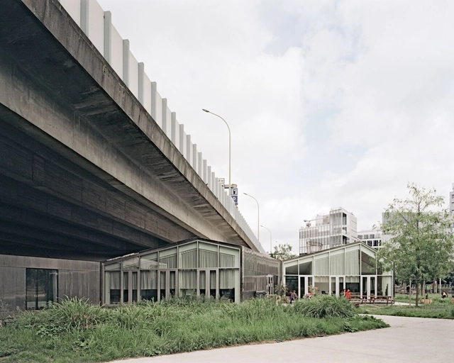 Centro Social e Cultural Place Pouchet / MCBAD architecture & urban design - Centro Cultural