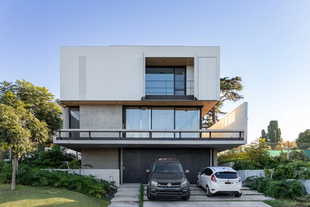 Casa NTN  / BDB Arquitectos I BALDUZZI - DONOVAN - BERTAGNI - Fotografía exterior, Casas, Balcón