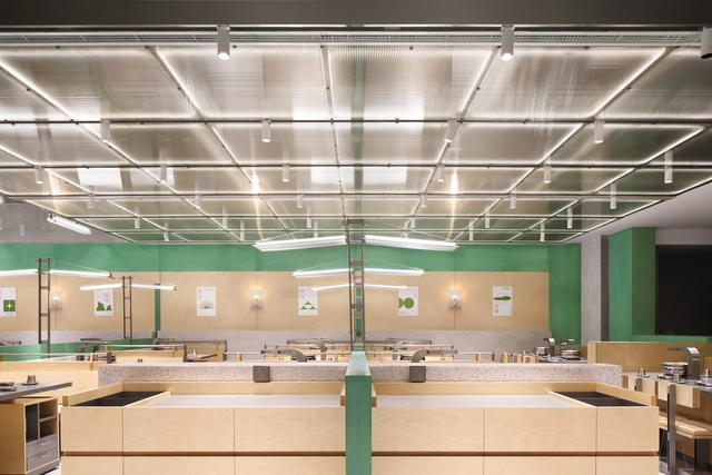 Restaurante SUMMIT ROAST / Informal Design - Interiores De Restaurantes Y Bares
