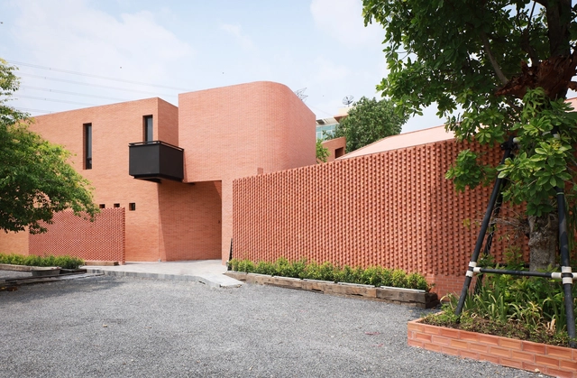 Casa, Café e Galeria Brick Journey / Volume Matrix studio - Casas