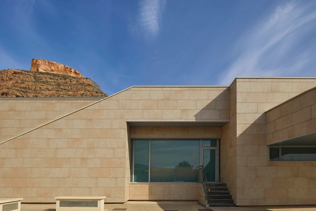 The Benefits of Extruded Tile Technology in Modern Architecture - Featured Image