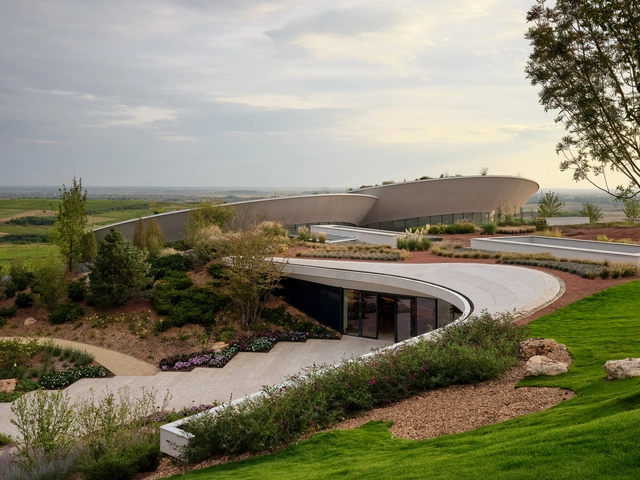 Tokaj Sauska Winery / BORD Architectural Studio - Winery
