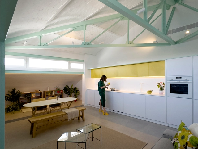 Casa JN109 / SUAV - Fotografía interior, Casas, Cocina, Iluminación, Encimera, Sillas