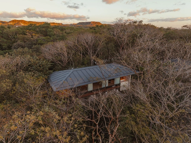 Rio Perdido / Studio Saxe - Cabañas & Lodges