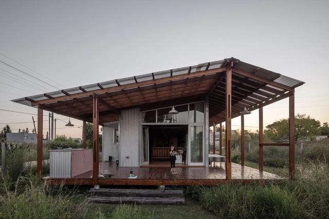 Casa Ona / Juliana Mondinalli - Franco Palacios Beltran - Casas