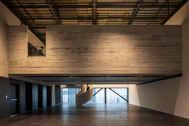 A arquitetura do nevoeiro: aula magna com Guilherme Wisnik no anexo do MASP - Imagem de Destaque