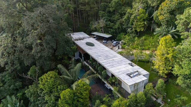 Casa de la selva / Choo Gim Wah Architect - Casas