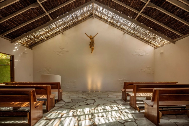 Capela / Angela Castilho Arquitetura e Interiores - Fotografia de Interiores, Capela