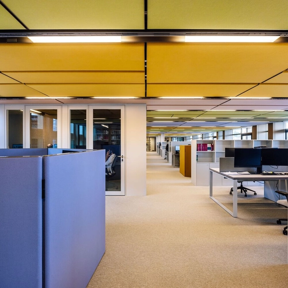 Escritório de Advogados, Lisboa / Ricardo Bak Gordon - Fotografia de Interiores, Interiores De Coworking, Cadeira