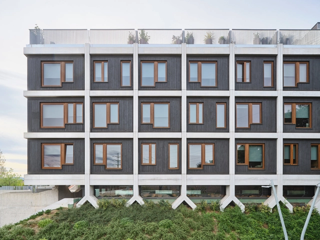 Extensión del Hotel WOOD QGAT / BAILORULL  - Fotografía exterior, Hotelería Y Entretenimiento, Balcón