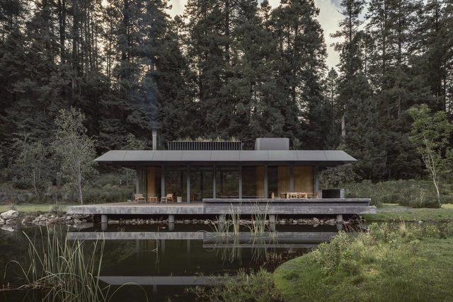 Pabellón de la Reserva / HEMAA - Fotografía exterior, Casas, Bosque