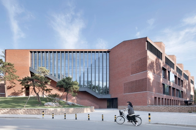 Discover the World's Best Universities to Study Architecture in 2025, Based on QS Rankings - Featured Image