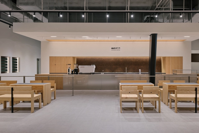 Center Coffee Eastpole / KKOL Studio - Interior Photography, Coffee Shop Interiors, Kitchen