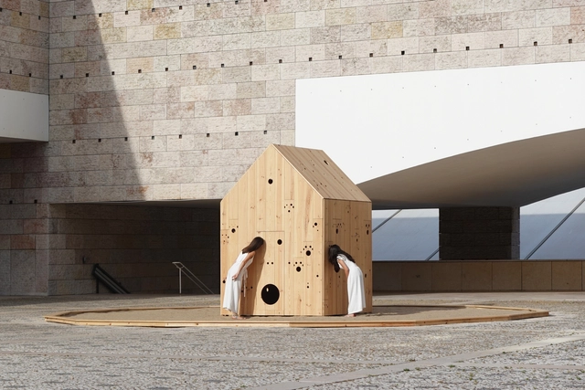 Casa Esquiça (9/10) / Os Espacialistas - Instalações Temporárias