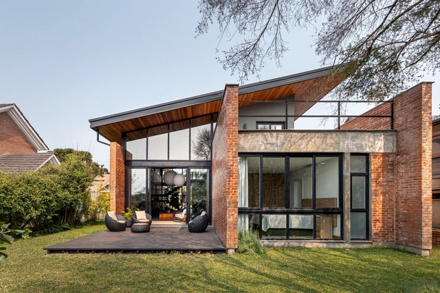 Casa Gralhas / OSPA Arquitetura e Urbanismo - Fotografia de Exterior, Casas, Porta