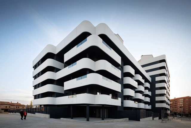 Complejo Residencial Las Calas / Javier Prieto Arquitectos - Fotografía exterior, Residencial