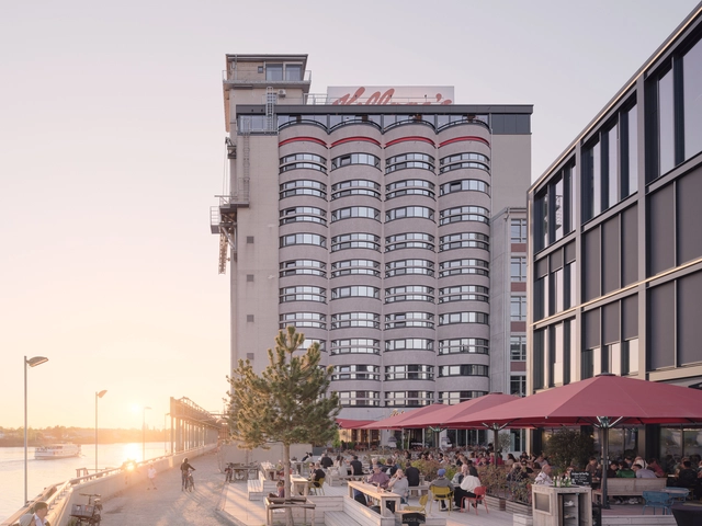 Kellogg's Bremen Hotel / Delugan Meissl Associated Architects - Exterior Photography, Refurbishment