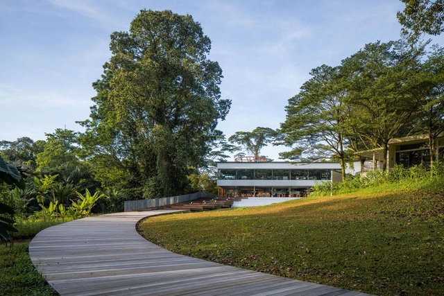 Campus Circular AIR y Club de Cocina/ OMA + Zarch Collaboratives - Restaurant