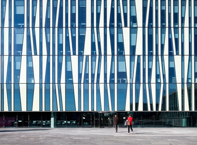 Contraste como estratégia projetual na arquitetura - Imagem de Destaque