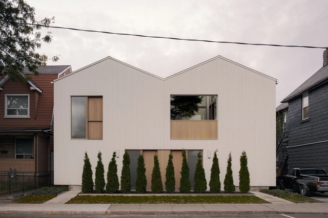Junction Semi House / StudioAC - Exterior Photography, Housing
