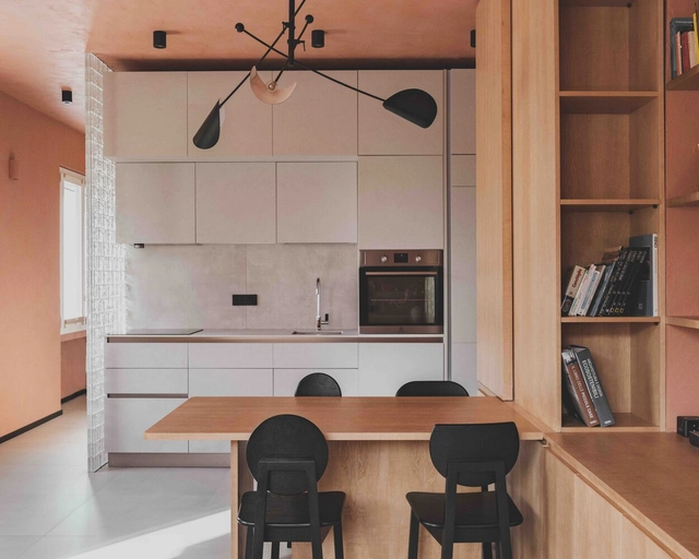 Terra and Vidru House / Federico Cartamantiglia Architecture Studio + Federico Cartamantiglia + Fabrizio Carboni + Enrico Manca - Interior Photography, Apartment Interiors, Kitchen, Lighting, Countertop, Table, Chair
