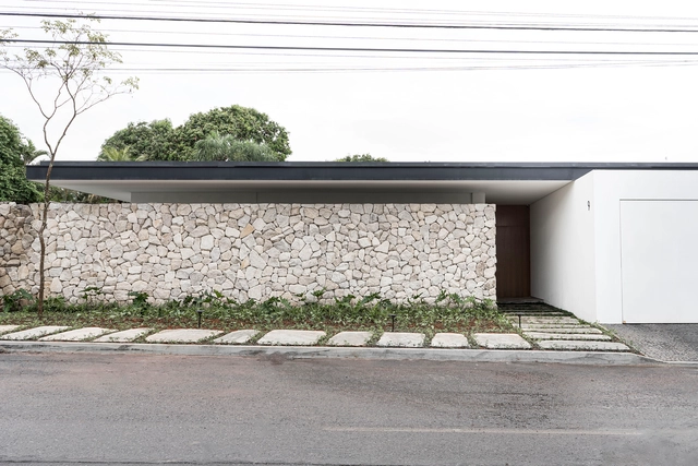 Casa Ostra / STUDIO PIPPA - Casas