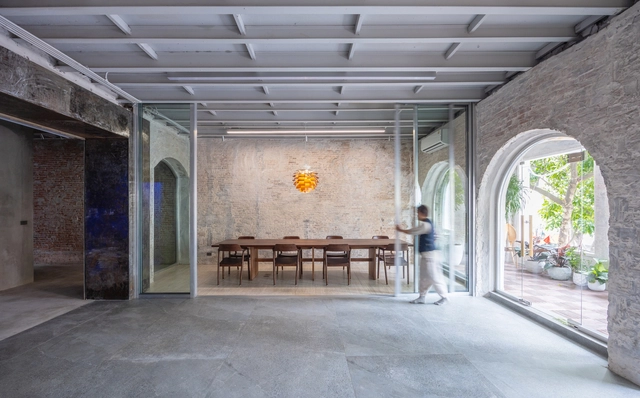 SAGA Vietnam Office / SAGA Space Architects - Interior Photography, Offices Interiors, Arch, Arcade