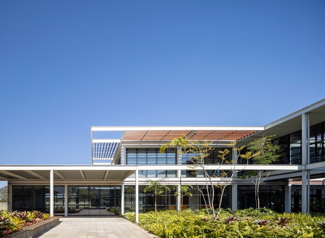 Parque Industrial Vanelise Confecções / VOO® - Fotografía exterior, Arquitectura Industrial