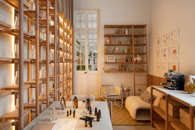 Atelier del Perfumista - CASACOR Perú 2025 / David Zwiebach Arquitectura - Fotografía interior, Tienda, Iluminación, Sillas