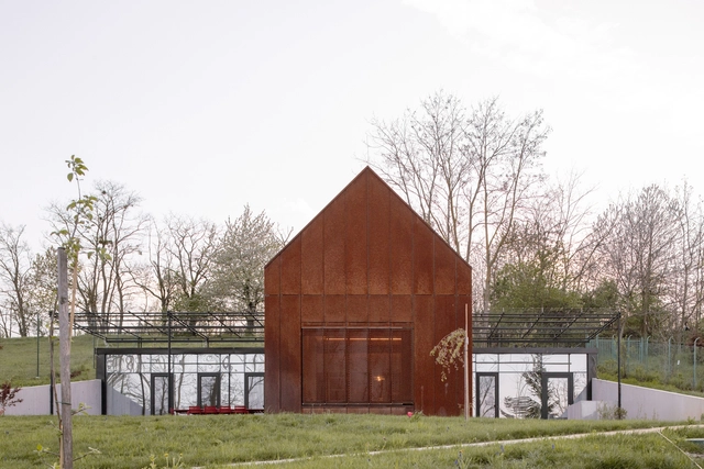 Casa sobre el lago / NOIZ architekti - Fotografía exterior, Casas
