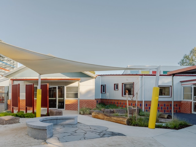 Escola Especializada de Swan Hill / WHDA - Escolas