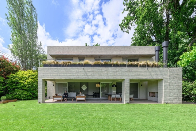 Casa S / Rubén Valdemarín + Siuk Studio - Fotografía exterior, Renovación, Jardín