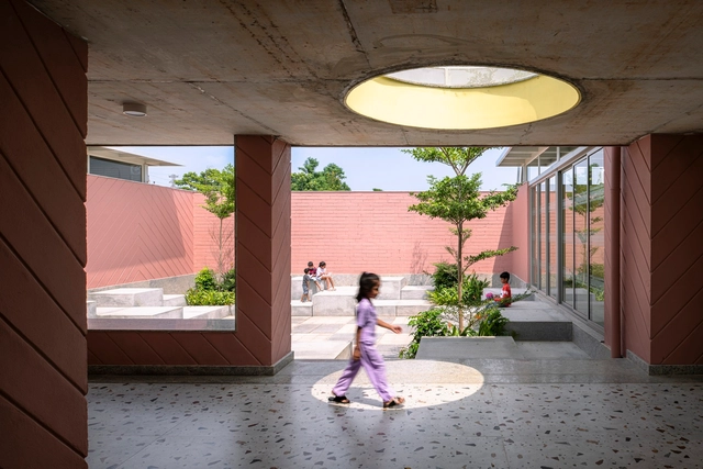 Avinya Inaugural Campus / Spacefiction studio - Interior Photography, Educational Architecture, Courtyard