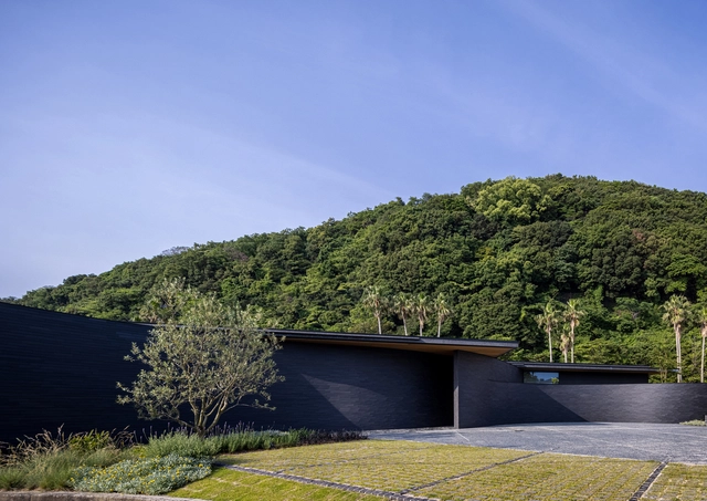 River Sea Villa / KAWAZOE JUNICHIRO ARCHITECTS - Hotels