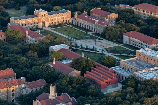 William T. Cannady Hall / Karamuk Kuo + Kendall/Heaton Associates - Exterior Photography, Educational Architecture, Courtyard