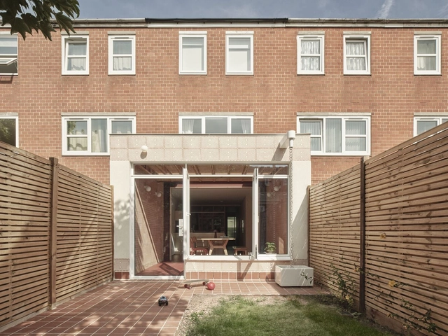 Butterfield House Extension / THISS Studio - Exterior Photography, Houses, Courtyard, Door