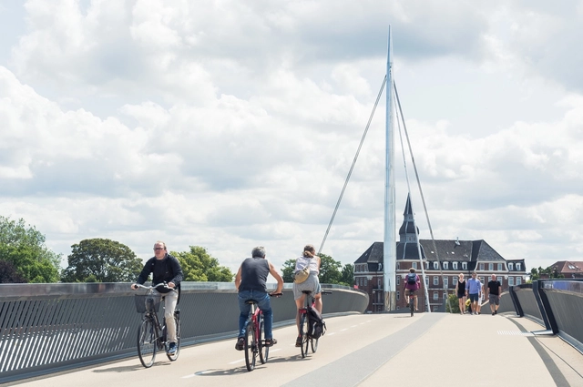 Urban Mobility as a System: From Car-Centric to Human-Centered Cities - Featured Image