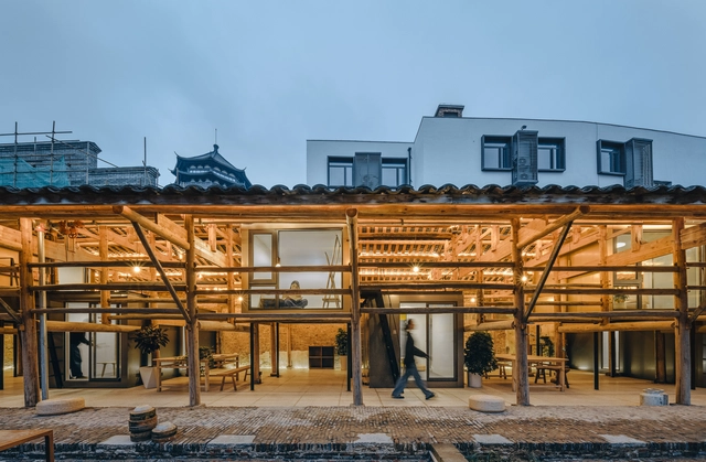 Porcelain Studios Plugin Revival  / People's Architecture Office + Liu Kecheng Design Studio - Renovation