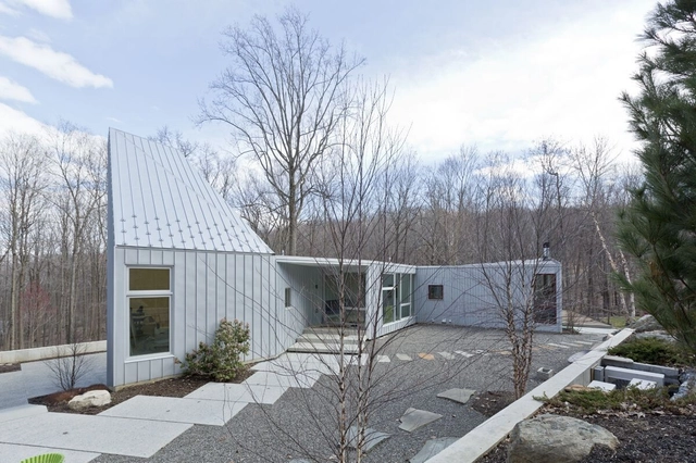 ‘T’ Space Presents New Hudson Valley Houses by Steven Holl, Toshiko Mori, and Others at the Archive Gallery - Featured Image