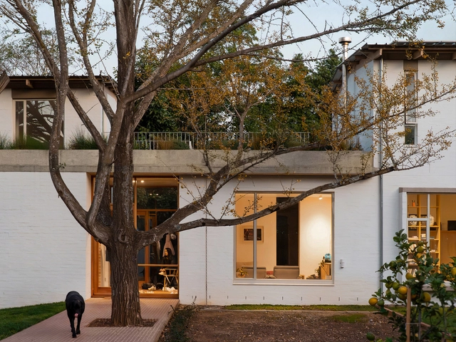 Two Sides House / MiMo Architects - Exterior Photography, Houses, Door, Balcony